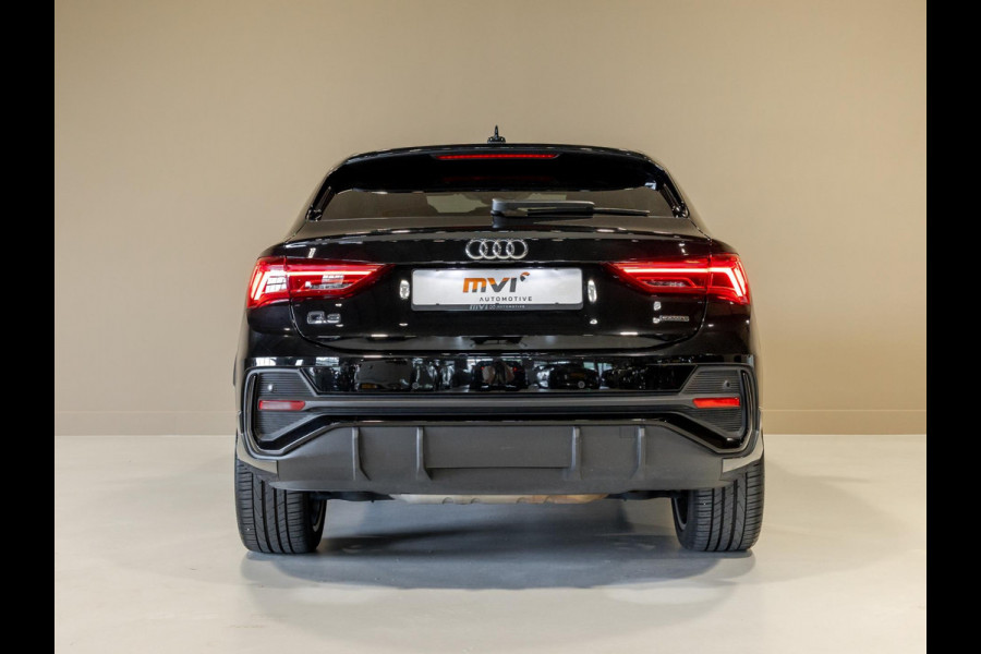 Audi Q3 Sportback 45 TFSI quattro 2x S-Line / 230pk / Panorama dak / Keyless / B&O / Stoelverwarming / Audi Q3 Sportback 45 TFSI quattro 2x S-Line / 230pk / Panorama dak / Keyless / B&O / Stoelverwarming /