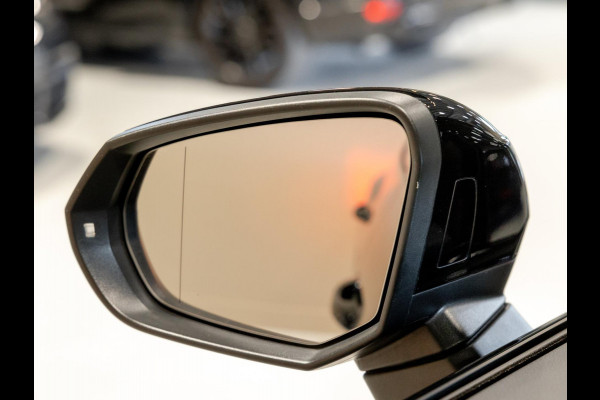 Audi Q3 Sportback 45 TFSI quattro 2x S-Line / 230pk / Panorama dak / Keyless / B&O / Stoelverwarming / Audi Q3 Sportback 45 TFSI quattro 2x S-Line / 230pk / Panorama dak / Keyless / B&O / Stoelverwarming /