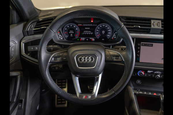 Audi Q3 Sportback 45 TFSI quattro 2x S-Line / 230pk / Panorama dak / Keyless / B&O / Stoelverwarming / Audi Q3 Sportback 45 TFSI quattro 2x S-Line / 230pk / Panorama dak / Keyless / B&O / Stoelverwarming /