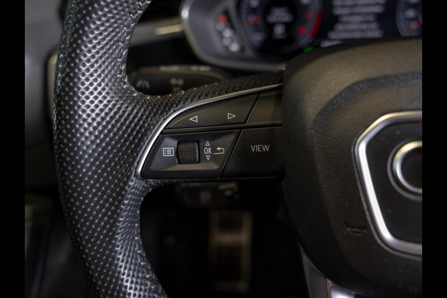 Audi Q3 Sportback 45 TFSI quattro 2x S-Line / 230pk / Panorama dak / Keyless / B&O / Stoelverwarming / Audi Q3 Sportback 45 TFSI quattro 2x S-Line / 230pk / Panorama dak / Keyless / B&O / Stoelverwarming /