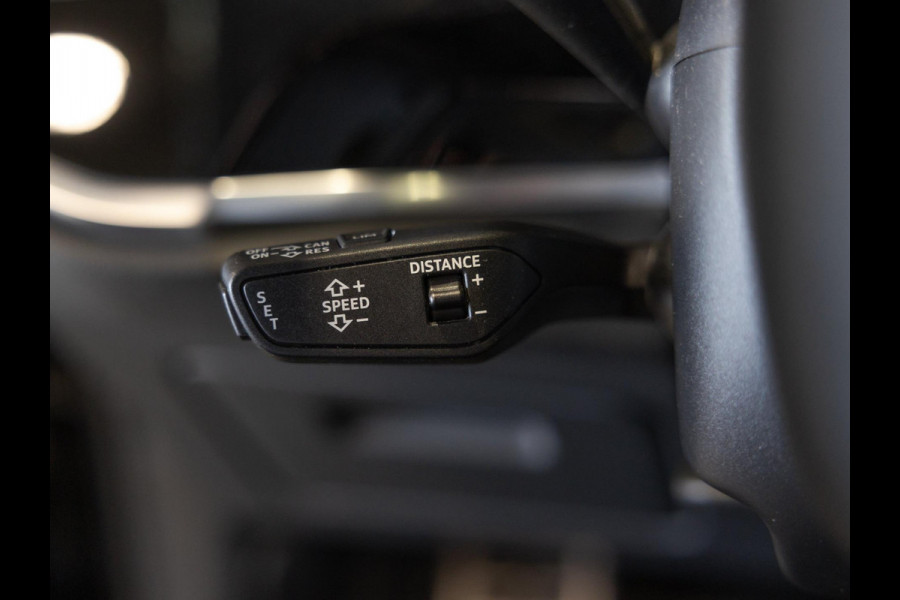 Audi Q3 Sportback 45 TFSI quattro 2x S-Line / 230pk / Panorama dak / Keyless / B&O / Stoelverwarming / Audi Q3 Sportback 45 TFSI quattro 2x S-Line / 230pk / Panorama dak / Keyless / B&O / Stoelverwarming /