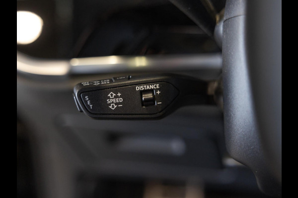 Audi Q3 Sportback 45 TFSI quattro 2x S-Line / 230pk / Panorama dak / Keyless / B&O / Stoelverwarming / Audi Q3 Sportback 45 TFSI quattro 2x S-Line / 230pk / Panorama dak / Keyless / B&O / Stoelverwarming /