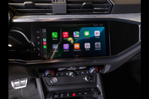 Audi Q3 Sportback 45 TFSI quattro 2x S-Line / 230pk / Panorama dak / Keyless / B&O / Stoelverwarming / Audi Q3 Sportback 45 TFSI quattro 2x S-Line / 230pk / Panorama dak / Keyless / B&O / Stoelverwarming /