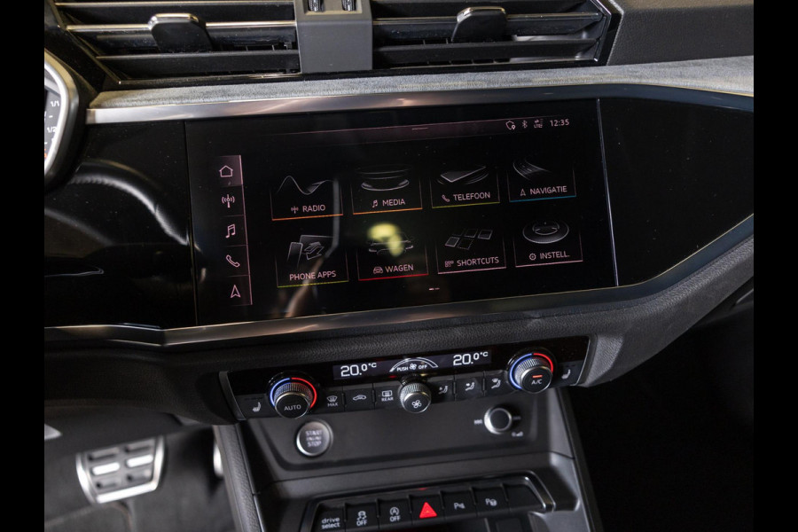 Audi Q3 Sportback 45 TFSI quattro 2x S-Line / 230pk / Panorama dak / Keyless / B&O / Stoelverwarming / Audi Q3 Sportback 45 TFSI quattro 2x S-Line / 230pk / Panorama dak / Keyless / B&O / Stoelverwarming /