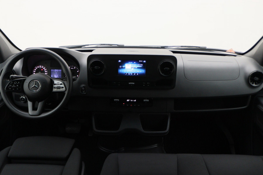 Mercedes-Benz Sprinter 316 CDI L2H2 Automaat DC 6-Zits, Airco, Cruise, Camera, Apple Carplay, Sidebars, Trekhaak 3500KG