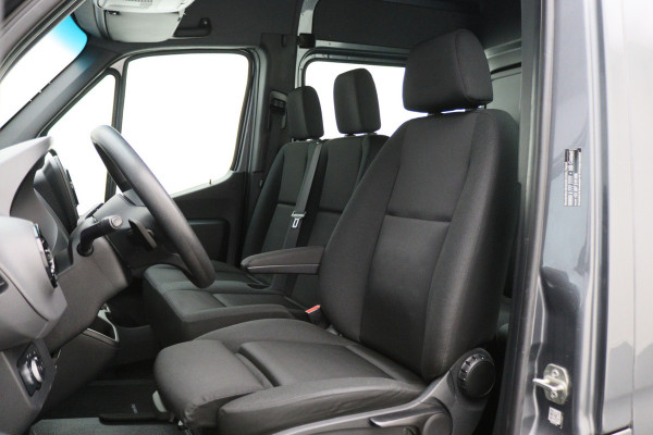Mercedes-Benz Sprinter 316 CDI L2H2 Automaat DC 6-Zits, Airco, Cruise, Camera, Apple Carplay, Sidebars, Trekhaak 3500KG