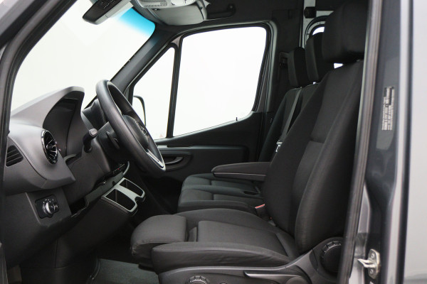 Mercedes-Benz Sprinter 316 CDI L2H2 Automaat DC 6-Zits, Airco, Cruise, Camera, Apple Carplay, Sidebars, Trekhaak 3500KG