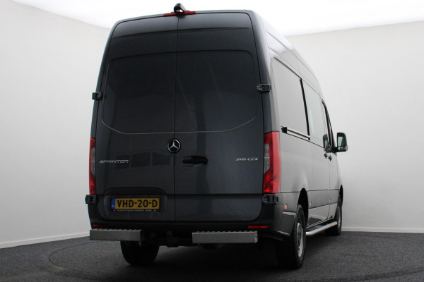 Mercedes-Benz Sprinter 316 CDI L2H2 Automaat DC 6-Zits, Airco, Cruise, Camera, Apple Carplay, Sidebars, Trekhaak 3500KG