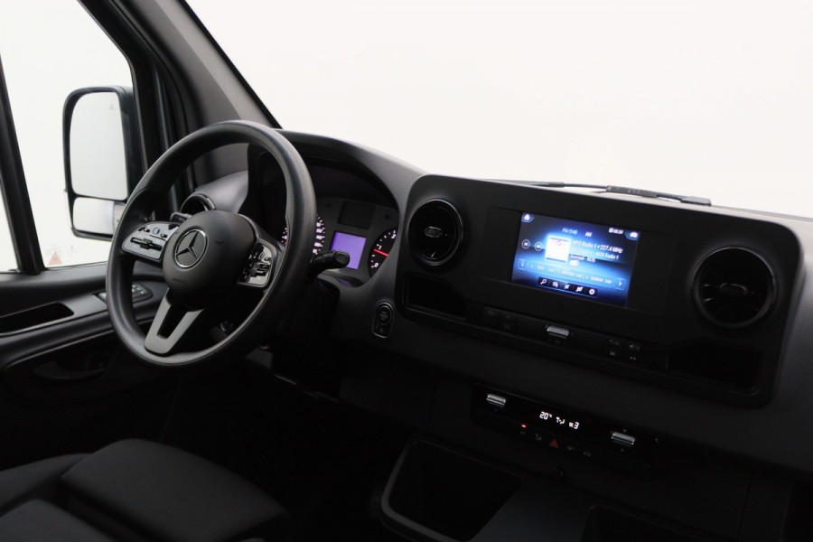 Mercedes-Benz Sprinter 316 CDI L2H2 Automaat DC 6-Zits, Airco, Cruise, Camera, Apple Carplay, Sidebars, Trekhaak 3500KG