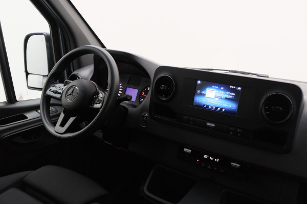 Mercedes-Benz Sprinter 316 CDI L2H2 Automaat DC 6-Zits, Airco, Cruise, Camera, Apple Carplay, Sidebars, Trekhaak 3500KG