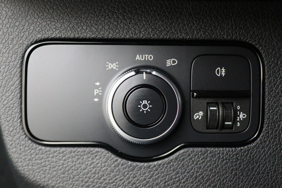 Mercedes-Benz Sprinter 316 CDI L2H2 Automaat DC 6-Zits, Airco, Cruise, Camera, Apple Carplay, Sidebars, Trekhaak 3500KG