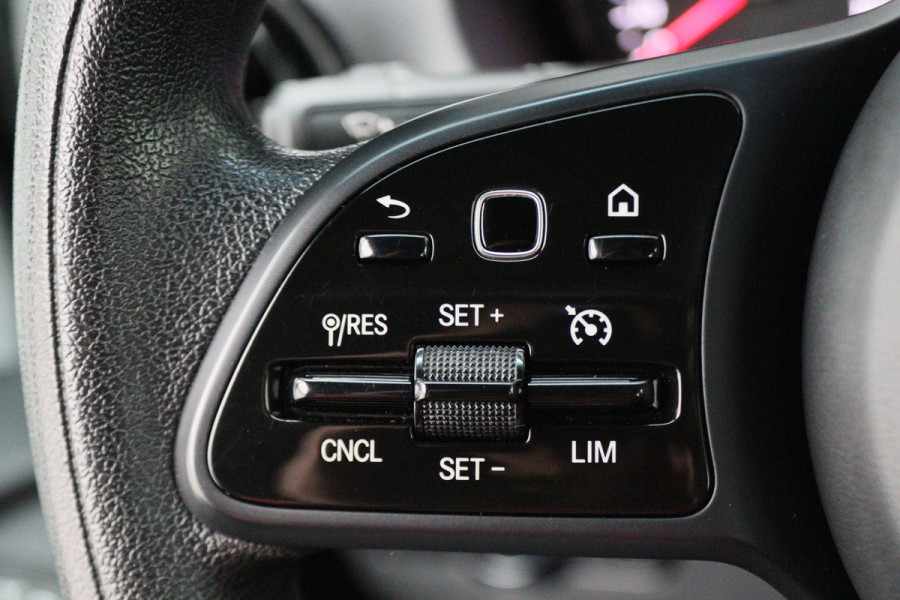 Mercedes-Benz Sprinter 316 CDI L2H2 Automaat DC 6-Zits, Airco, Cruise, Camera, Apple Carplay, Sidebars, Trekhaak 3500KG