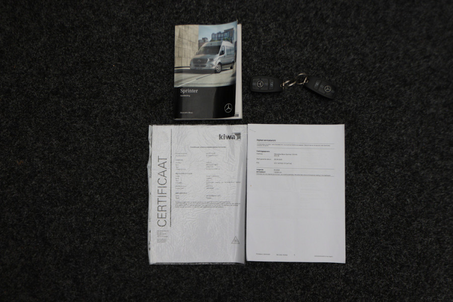 Mercedes-Benz Sprinter 316 CDI L2H2 Automaat DC 6-Zits, Airco, Cruise, Camera, Apple Carplay, Sidebars, Trekhaak 3500KG