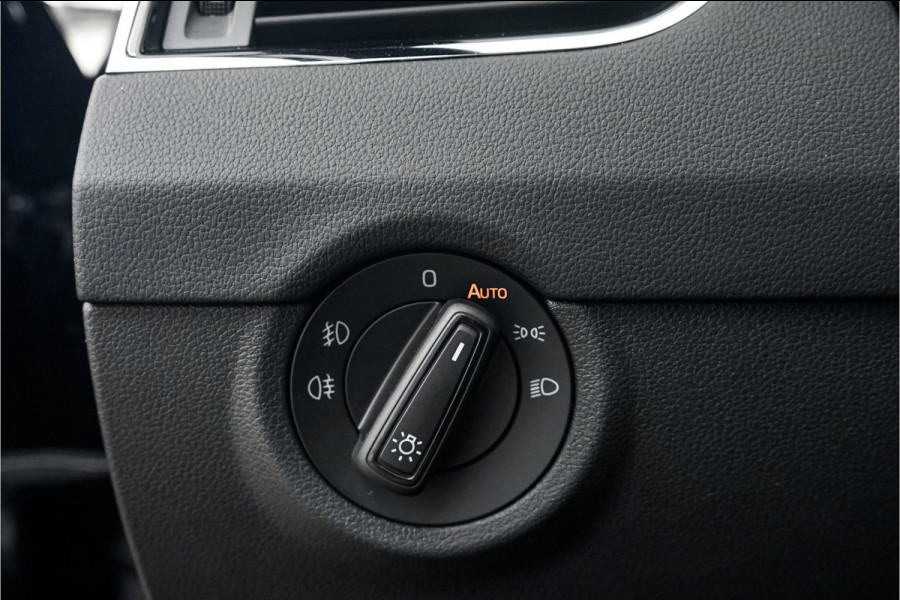 Škoda Octavia Combi 1.5 TSI Sportline Leder Navi Virtual Cockpit 18"