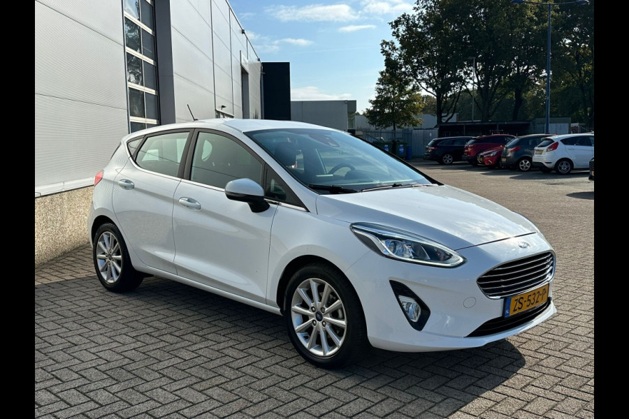 Ford Fiesta 1.0 EcoB. Titanium Ford Fiesta 1.0 EcoB. Titanium