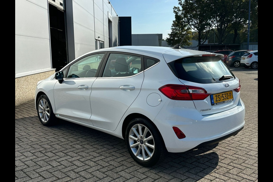 Ford Fiesta 1.0 EcoB. Titanium Ford Fiesta 1.0 EcoB. Titanium