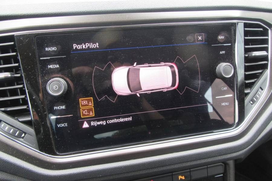 Volkswagen T-Roc 1.0 TSI Style Business, Navigatie, Trekhaak