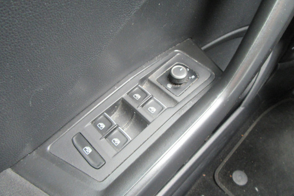 Volkswagen T-Roc 1.0 TSI Style Business, Navigatie, Trekhaak