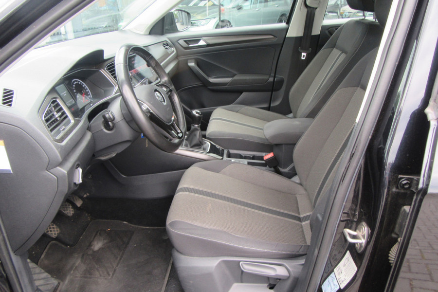 Volkswagen T-Roc 1.0 TSI Style Business, Navigatie, Trekhaak