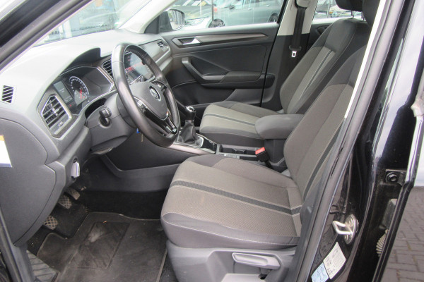 Volkswagen T-Roc 1.0 TSI Style Business, Navigatie, Trekhaak
