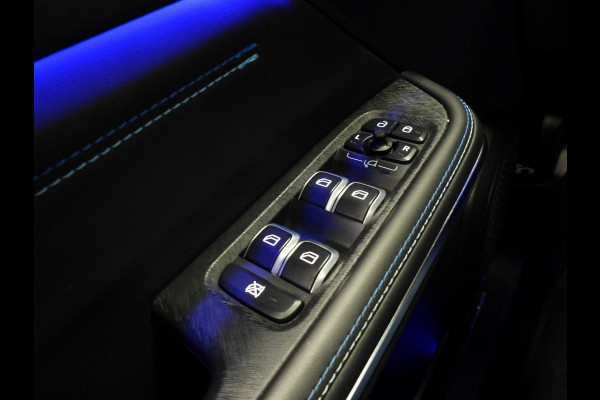 Lynk & Co 01 1.5 PHEV Plug-In NAVI/360CAM/SCHUIFDAK/LED/20"LMV! Lynk & Co 01 1.5 PHEV Plug-In NAVI/360CAM/SCHUIFDAK/LED/20"LMV!