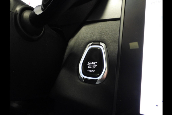 Lynk & Co 01 1.5 PHEV Plug-In NAVI/360CAM/SCHUIFDAK/LED/20"LMV! Lynk & Co 01 1.5 PHEV Plug-In NAVI/360CAM/SCHUIFDAK/LED/20"LMV!