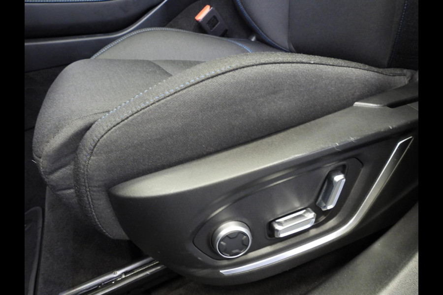 Lynk & Co 01 1.5 PHEV Plug-In NAVI/360CAM/SCHUIFDAK/LED/20"LMV! Lynk & Co 01 1.5 PHEV Plug-In NAVI/360CAM/SCHUIFDAK/LED/20"LMV!