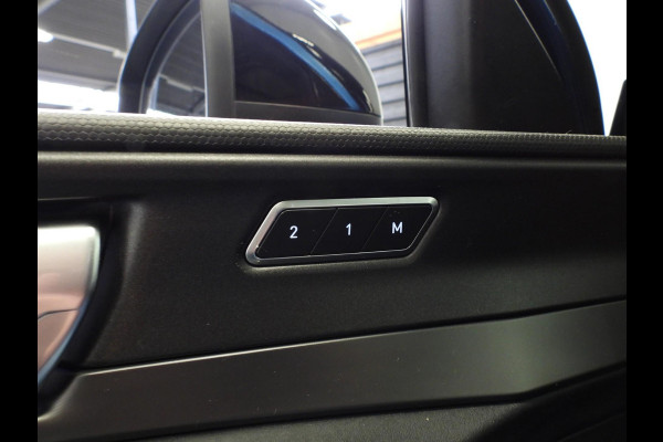 Lynk & Co 01 1.5 PHEV Plug-In NAVI/360CAM/SCHUIFDAK/LED/20"LMV! Lynk & Co 01 1.5 PHEV Plug-In NAVI/360CAM/SCHUIFDAK/LED/20"LMV!
