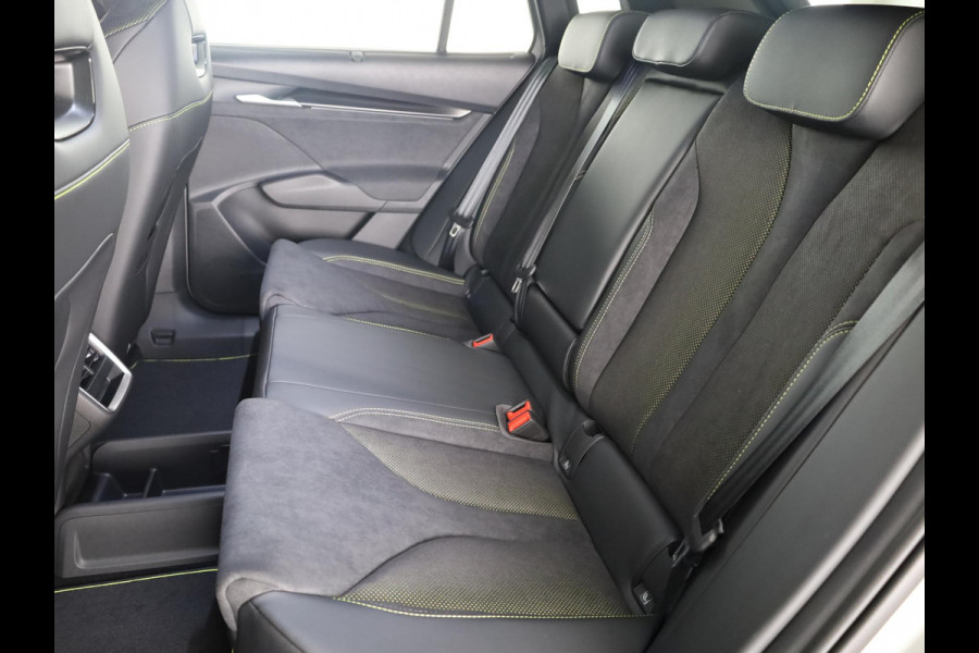 Škoda Elroq 85 RS 340 pk | Business upgrade pakket - ADVANCED | 21 inch lichtmetalen velgen Škoda Elroq 85 RS 340 pk | Business upgrade pakket - ADVANCED | 21 inch lichtmetalen velgen