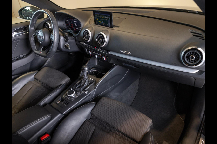 Audi A3 Sportback 35 TFSI CoD 2x S-Line / 150pk / Automatische klimaatregeling / Stoelverwarming / Afgevlakt stuurwiel /