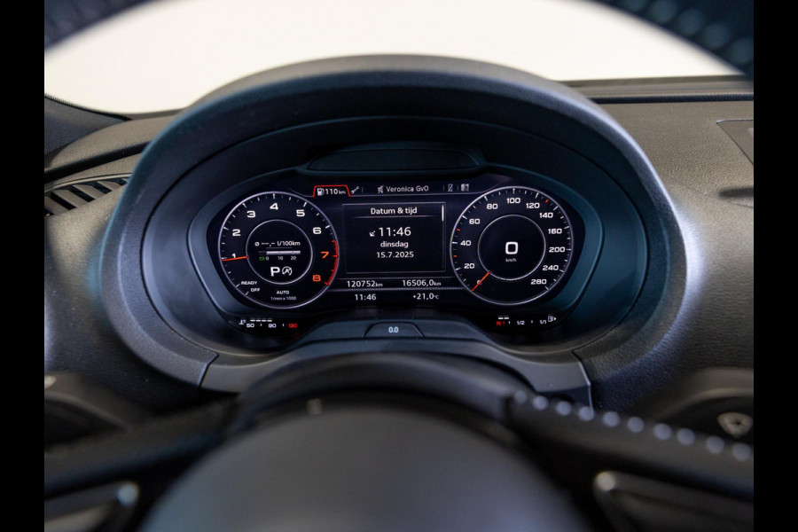 Audi A3 Sportback 35 TFSI CoD 2x S-Line / 150pk / Automatische klimaatregeling / Stoelverwarming / Afgevlakt stuurwiel /