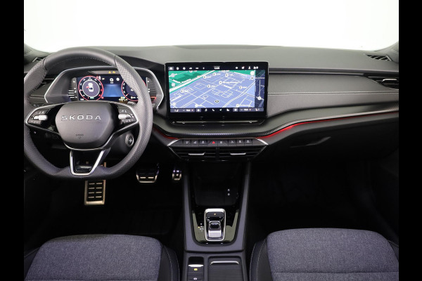 Škoda Octavia Sportline Tour m-HEV 1.5 TSI 150 pk 7 versn. DSG | Navigatie pakket | Soundsystem Canton | Travel Assist | Winter pakket | Trekhaak wegklapbaar | Elektrisch verstelbare voorstoelen | 19 inch lichtmetalen velgen