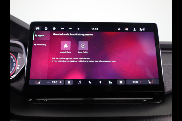 Škoda Octavia Sportline Tour m-HEV 1.5 TSI 150 pk 7 versn. DSG | Navigatie pakket | Soundsystem Canton | Travel Assist | Winter pakket | Trekhaak wegklapbaar | Elektrisch verstelbare voorstoelen | 19 inch lichtmetalen velgen