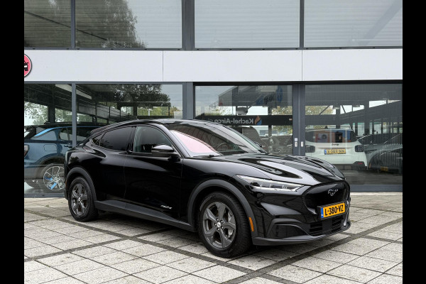 Ford Mustang Mach-E RWD 75 kWh | Navi | Camera | Stoel / Stuur Verwarming | Ford Mustang Mach-E RWD 75 kWh | Navi | Camera | Stoel / Stuur Verwarming |