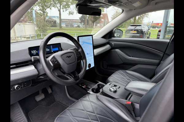 Ford Mustang Mach-E RWD 75 kWh | Navi | Camera | Stoel / Stuur Verwarming | Ford Mustang Mach-E RWD 75 kWh | Navi | Camera | Stoel / Stuur Verwarming |