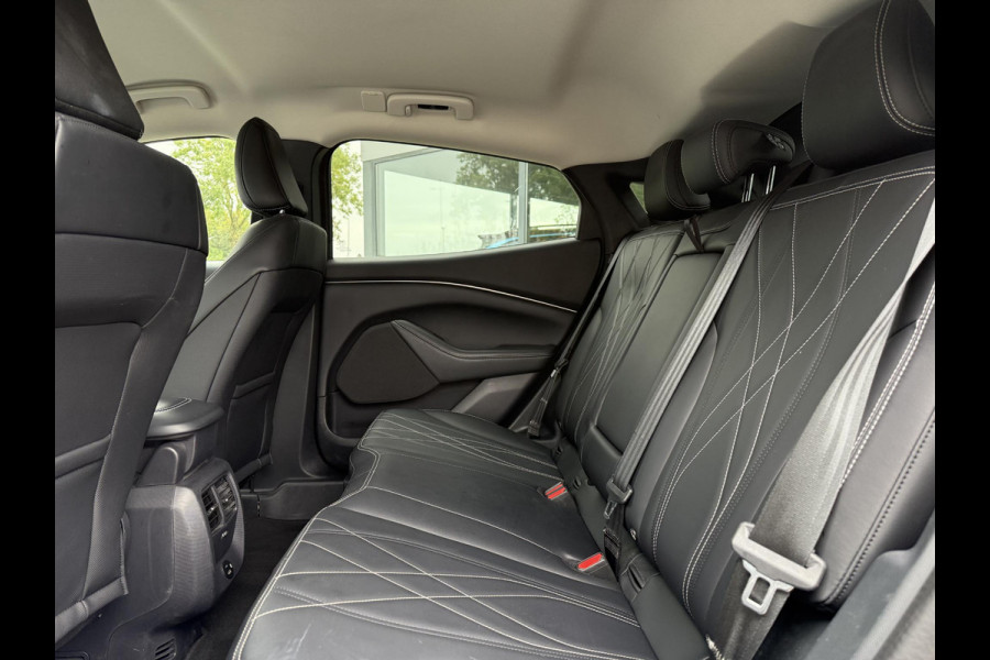 Ford Mustang Mach-E RWD 75 kWh | Navi | Camera | Stoel / Stuur Verwarming | Ford Mustang Mach-E RWD 75 kWh | Navi | Camera | Stoel / Stuur Verwarming |