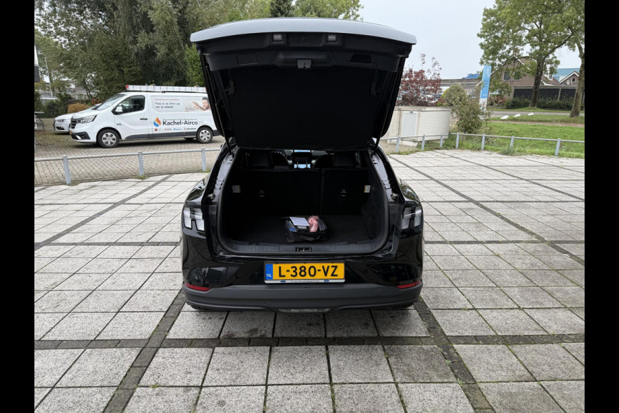 Ford Mustang Mach-E RWD 75 kWh | Navi | Camera | Stoel / Stuur Verwarming | Ford Mustang Mach-E RWD 75 kWh | Navi | Camera | Stoel / Stuur Verwarming |