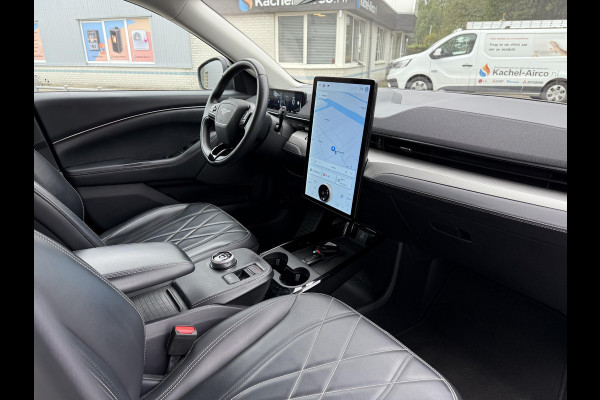 Ford Mustang Mach-E RWD 75 kWh | Navi | Camera | Stoel / Stuur Verwarming | Ford Mustang Mach-E RWD 75 kWh | Navi | Camera | Stoel / Stuur Verwarming |