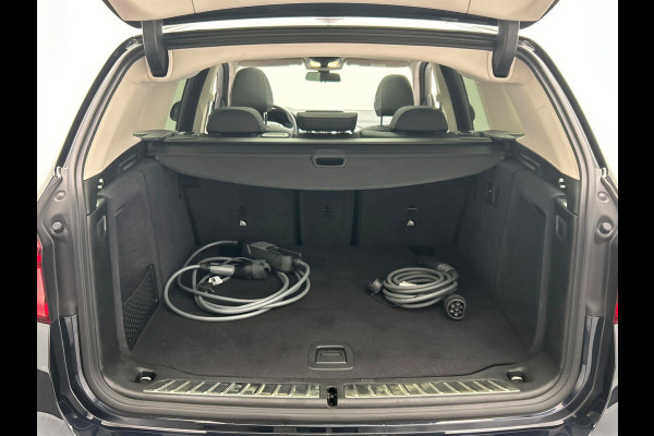 BMW iX3 Executive 80 kWh SOH 98,08% Trekhaak Pano/dak Leder Apple/Carplay BMW iX3 Executive 80 kWh SOH 98,08% Trekhaak Pano/dak Leder Apple/Carplay