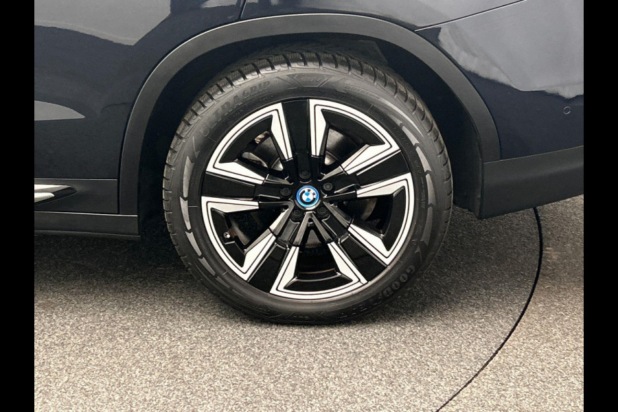 BMW iX3 Executive 80 kWh SOH 98,08% Trekhaak Pano/dak Leder Apple/Carplay BMW iX3 Executive 80 kWh SOH 98,08% Trekhaak Pano/dak Leder Apple/Carplay