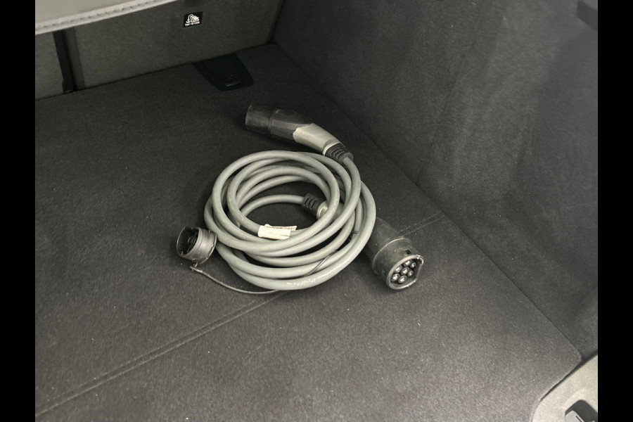 BMW iX3 Executive 80 kWh SOH 98,08% Trekhaak Pano/dak Leder Apple/Carplay BMW iX3 Executive 80 kWh SOH 98,08% Trekhaak Pano/dak Leder Apple/Carplay