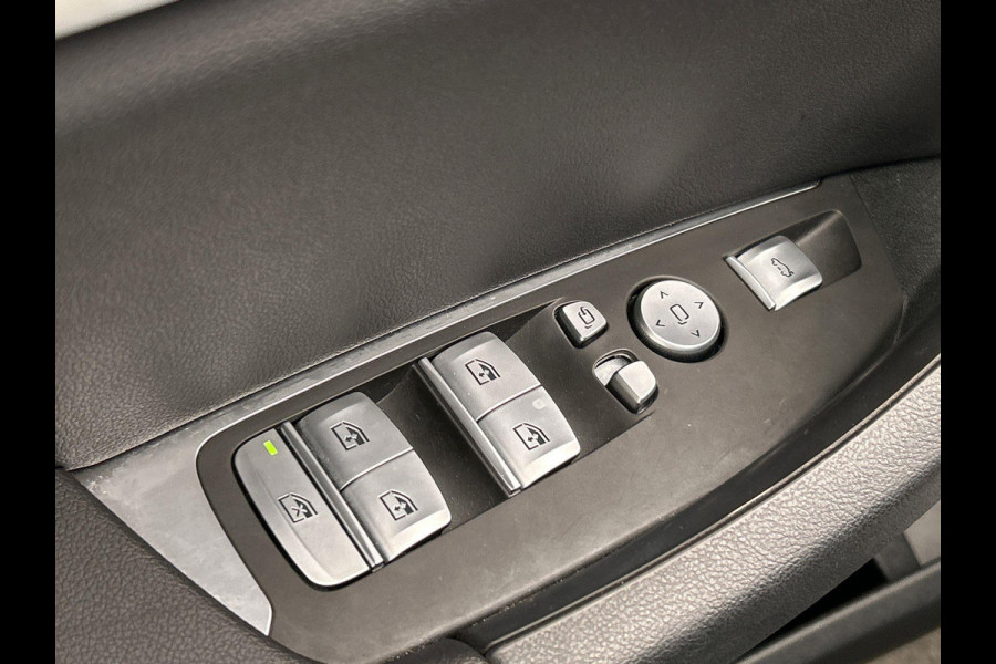 BMW iX3 Executive 80 kWh SOH 98,08% Trekhaak Pano/dak Leder Apple/Carplay BMW iX3 Executive 80 kWh SOH 98,08% Trekhaak Pano/dak Leder Apple/Carplay