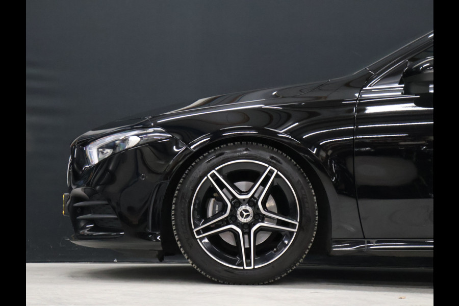 Mercedes-Benz A-Klasse 180 Business Solution AMG [SCHUIFKANTELDAK, CAMERA, PDC 360, MEMORY SEATS, CRUISE CONTROL, STOELVERWARMING, SFEERVERLICHTING, BLUETOOTH TELEFOON, NIEUWSTAAT]