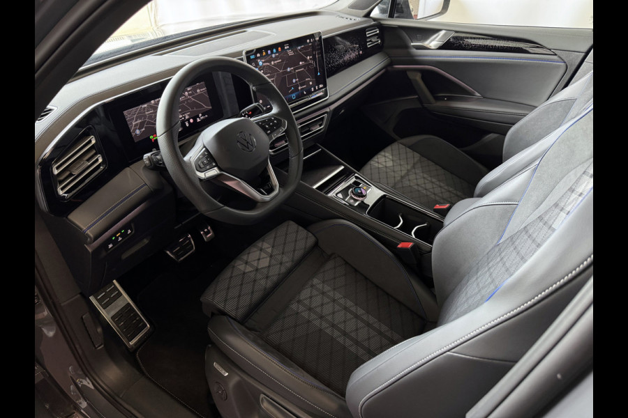 Volkswagen Tiguan 1.5 eHYBRID 272PK R-LINE PANO XL.NAVI TREKHAAK BLACK.STYLE 360.CAM ELEK.KLEP MATRIX.LED 20''LMV MASSAGE PHEV PLUG IN HYBRID Harman-Kardon "Volkswagen rijden begint bij Topautos.nl – 75 topmodellen direct op voorraad!" Volkswagen Tiguan 1.5 eHYBRID 272PK R-LINE PANO XL.NAVI TREKHAAK BLACK.STYLE 360.CAM ELEK.KLEP MATRIX.LED 20''LMV MASSAGE PHEV PLUG IN HYBRID Harman-Kardon "Volkswagen rijden begint bij Topautos.nl – 75 topmodellen direct op voorraad!"