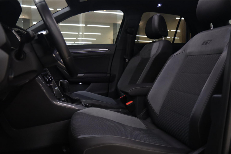 Volkswagen T-Roc 1.5 TSI Style 3X R-LINE/PANO/CARPLAY/BEATS/SFEERVBLINDSPOT/LANEASSIT/VOL