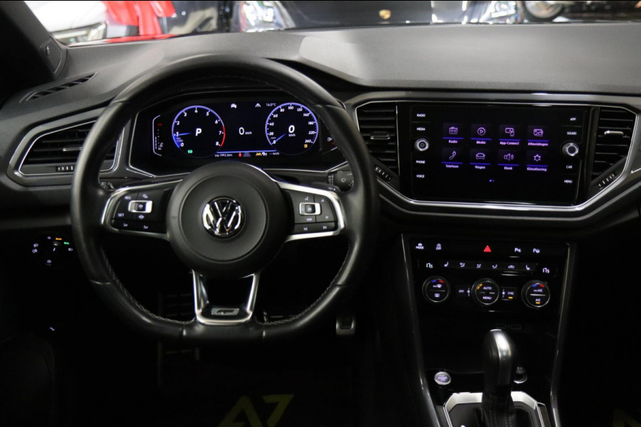Volkswagen T-Roc 1.5 TSI Style 3X R-LINE/PANO/CARPLAY/BEATS/SFEERVBLINDSPOT/LANEASSIT/VOL