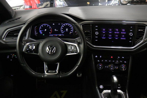 Volkswagen T-Roc 1.5 TSI Style 3X R-LINE/PANO/CARPLAY/BEATS/SFEERVBLINDSPOT/LANEASSIT/VOL
