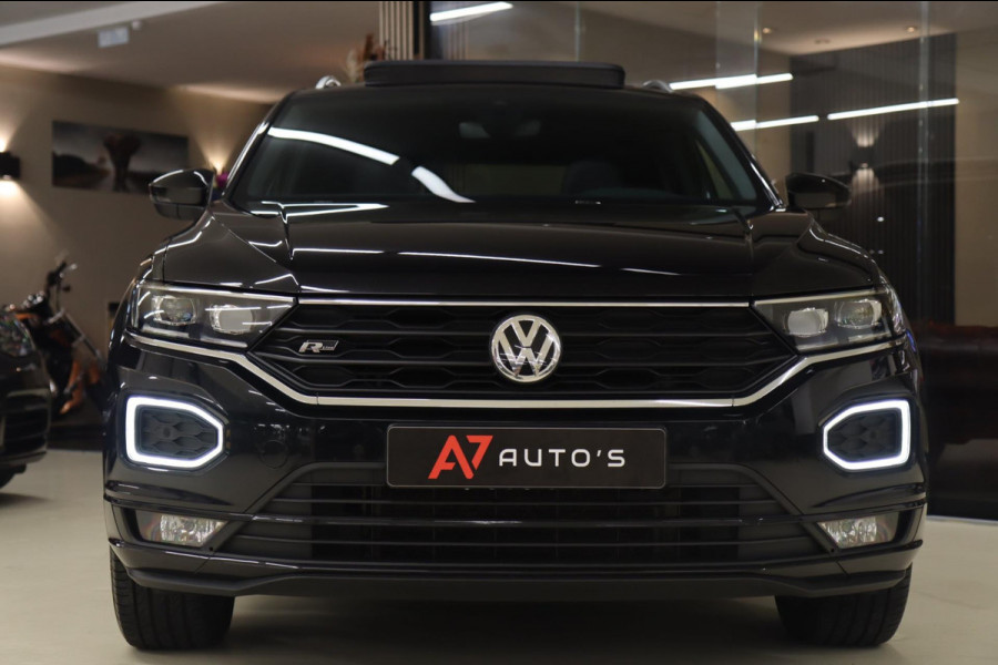Volkswagen T-Roc 1.5 TSI Style 3X R-LINE/PANO/CARPLAY/BEATS/SFEERVBLINDSPOT/LANEASSIT/VOL