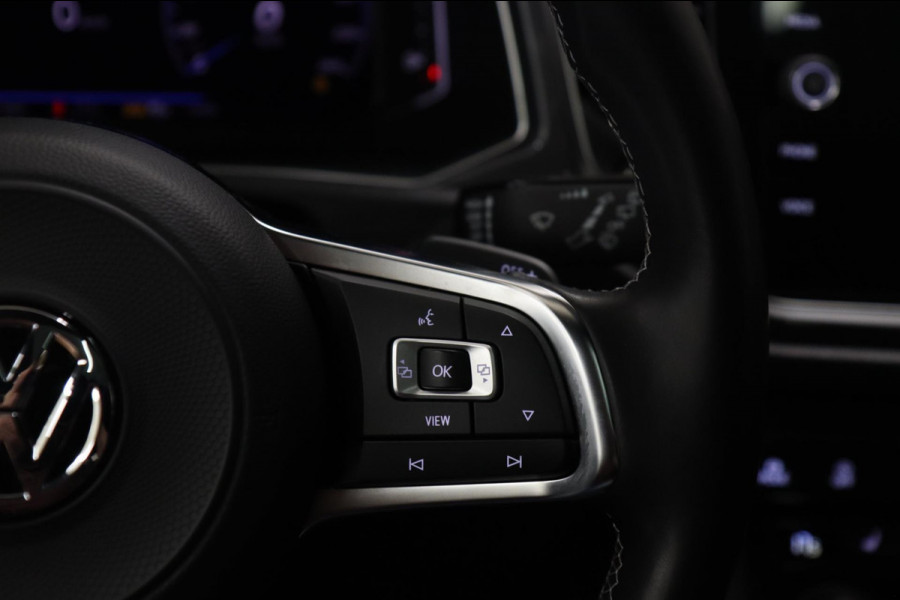 Volkswagen T-Roc 1.5 TSI Style 3X R-LINE/PANO/CARPLAY/BEATS/SFEERVBLINDSPOT/LANEASSIT/VOL
