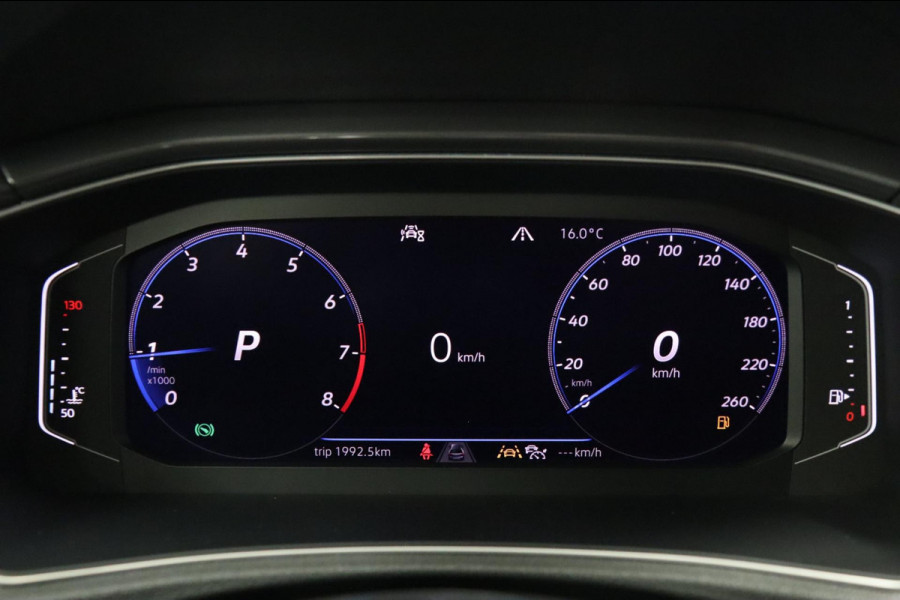 Volkswagen T-Roc 1.5 TSI Style 3X R-LINE/PANO/CARPLAY/BEATS/SFEERVBLINDSPOT/LANEASSIT/VOL